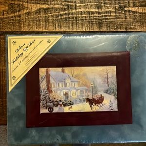NWT deluxe holiday gift box containing 24 holiday cards with envelopes